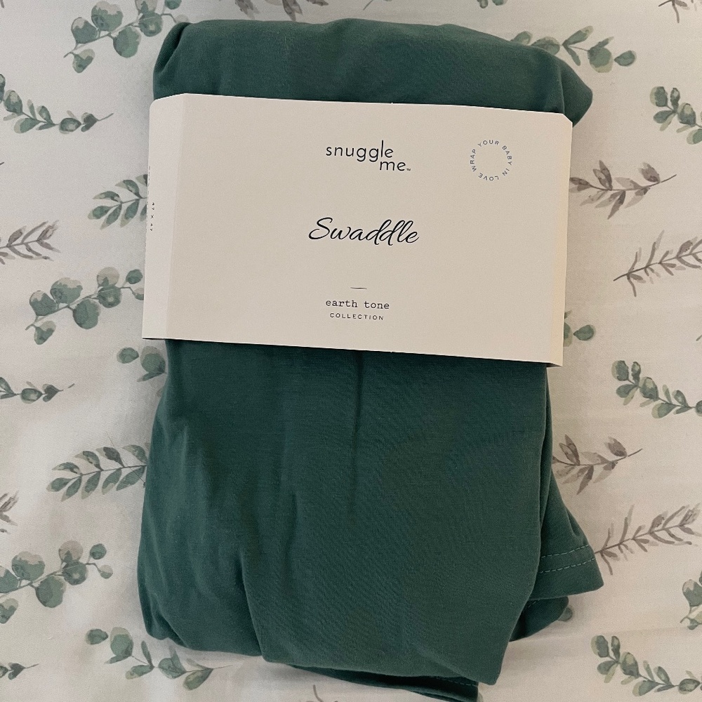 Snuggle Me Organic Swaddle New Unused